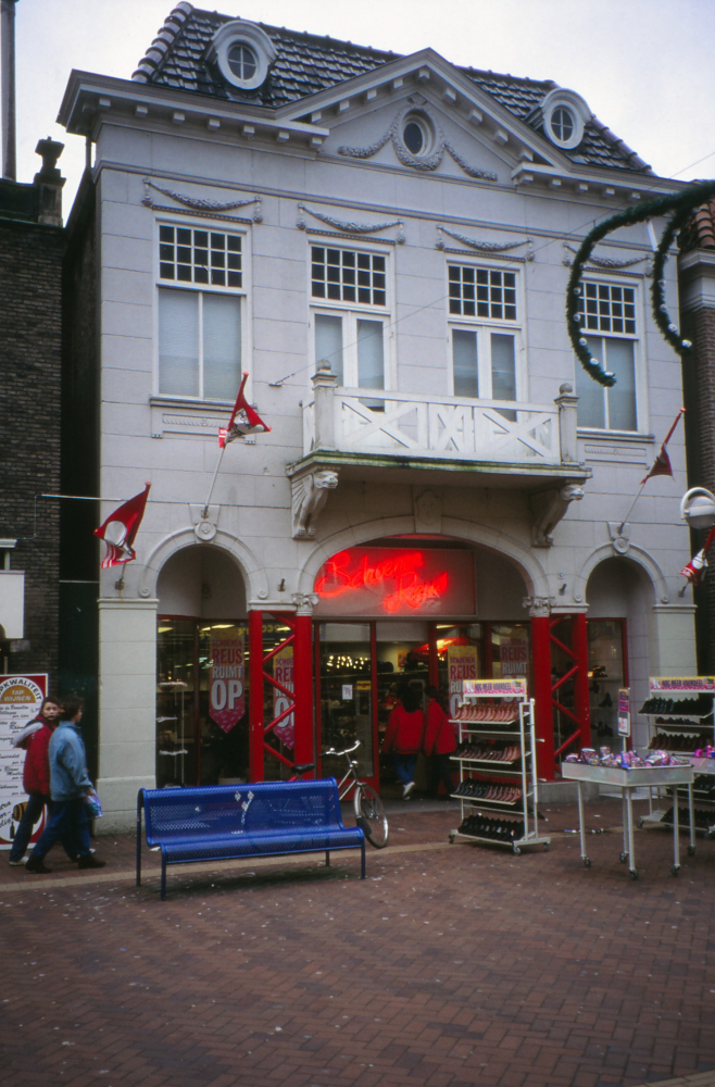 Bekijk detail van "<span class="highlight">Winkeliers</span> Grotestraat Noord"