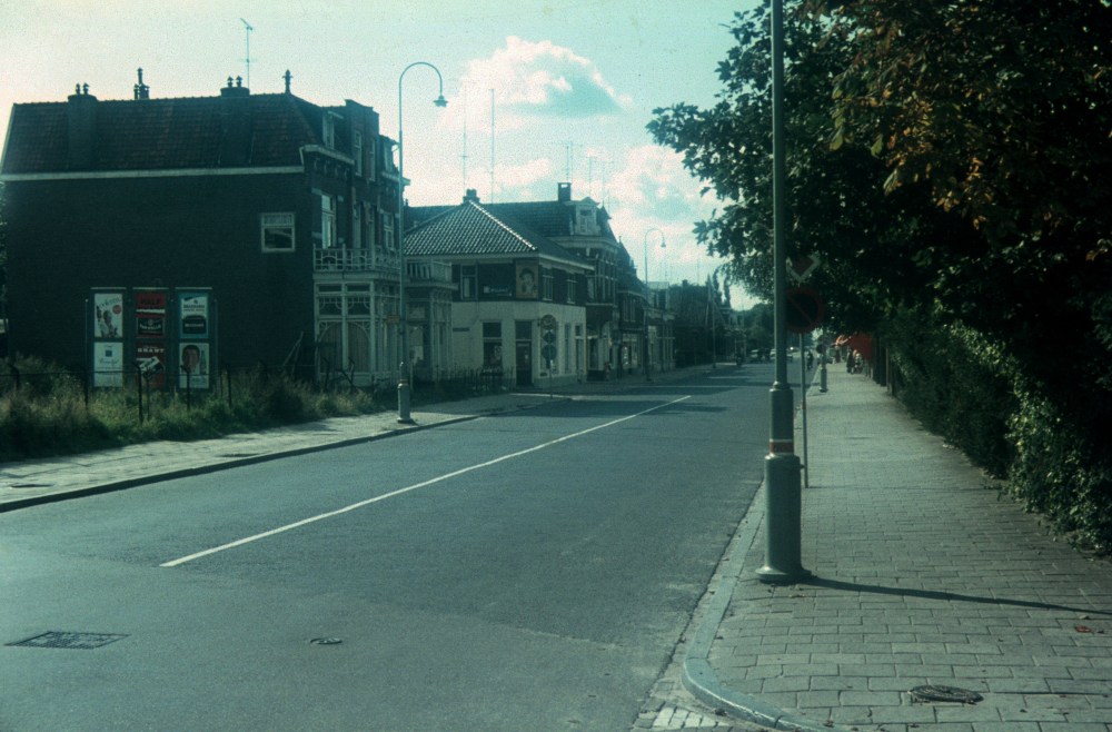 Bekijk detail van "Spoorwegovergang Wierdensestraat"