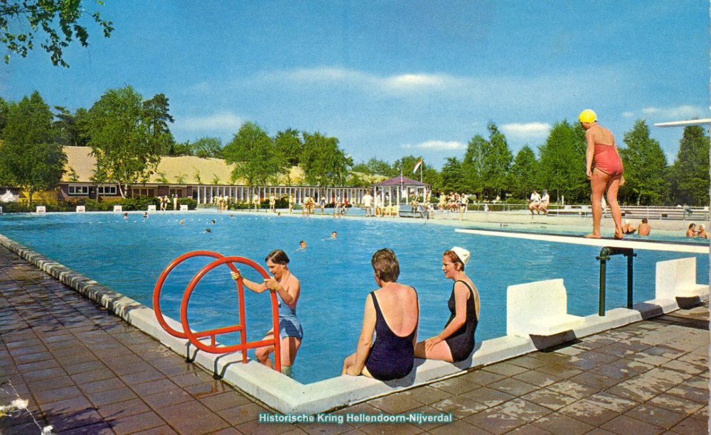 Bekijk detail van "Zwembad Het Ravijn periode 1951-1978"