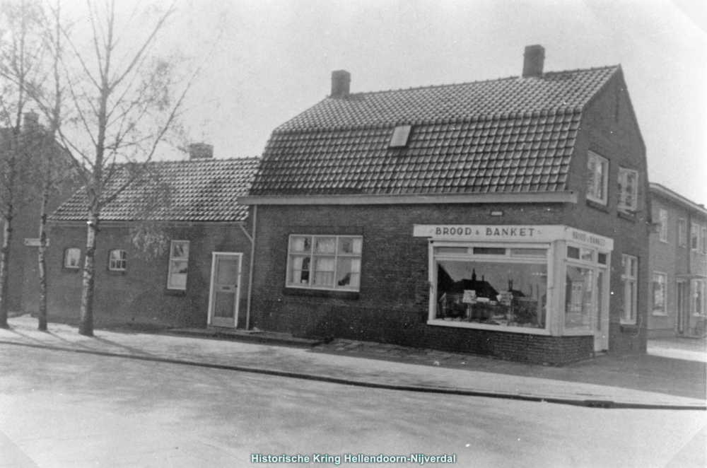 Bekijk detail van "Bakkerij J.H. Bos"