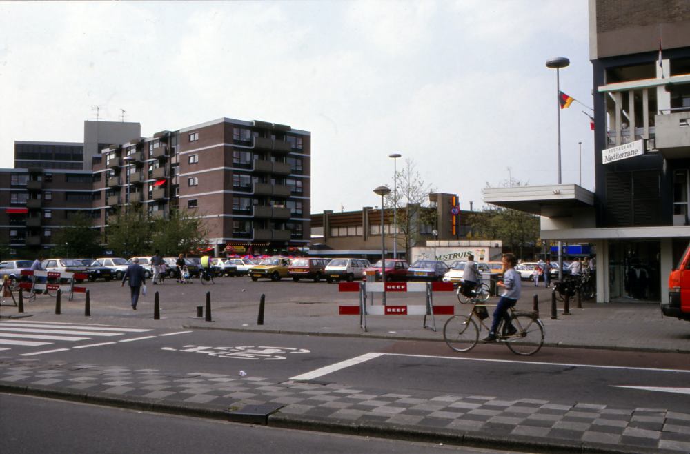 Bekijk detail van "Markt"