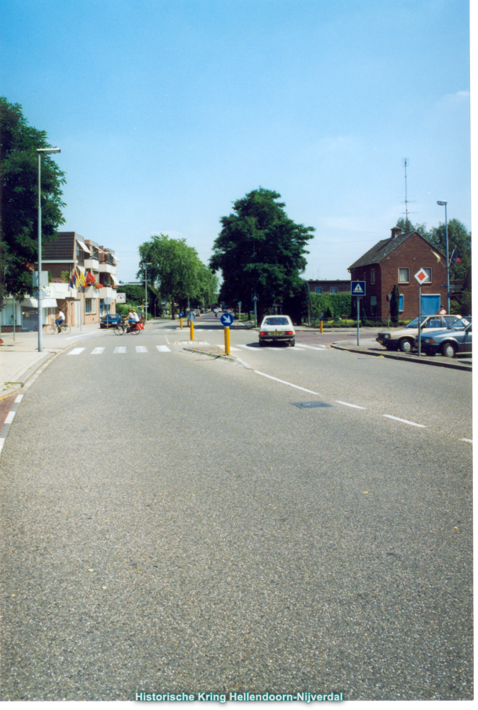 Bekijk detail van "Kruising Molenweg/<span class="highlight">Constantijnstraat</span> met Keizerserf/Rijssensestraat"