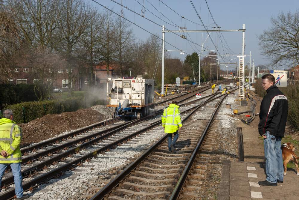 Bekijk detail van "Verdiept spoor"