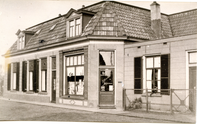 Bekijk detail van "Winkel en woning G. Graveman"