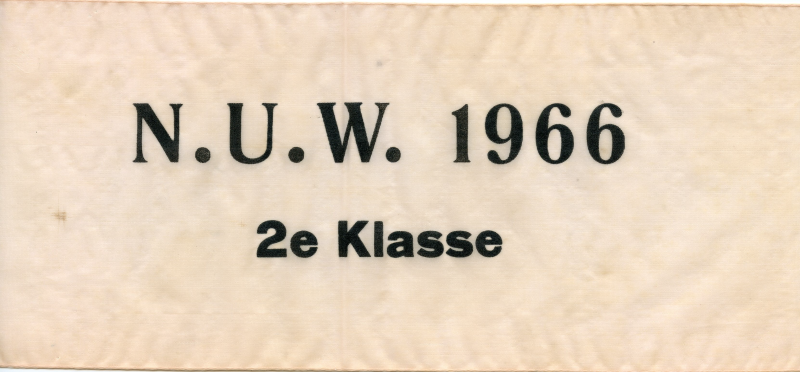 Bekijk detail van "Vaantje Wandelvereniging Olst Vooruit 1966"