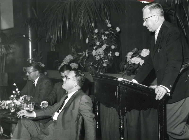 Bekijk detail van "Toespraak tijdens het uitreiken van de gouden <span class="highlight">horloges</span> bij Olba, 1963"