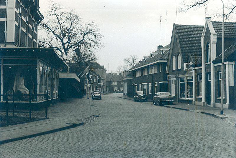 Bekijk detail van "De A. Geertsstraat, februari 1975"