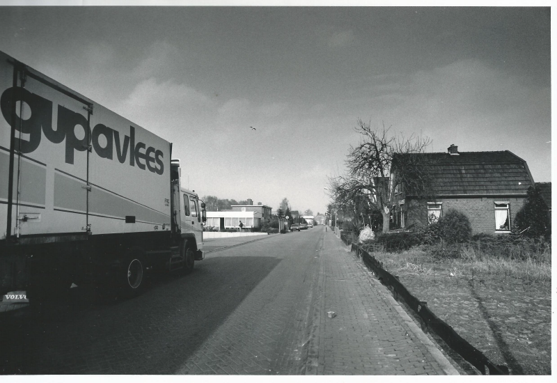 Bekijk detail van "Overlast Gupa/slachterij Salland aan de Industrieweg, 1991"