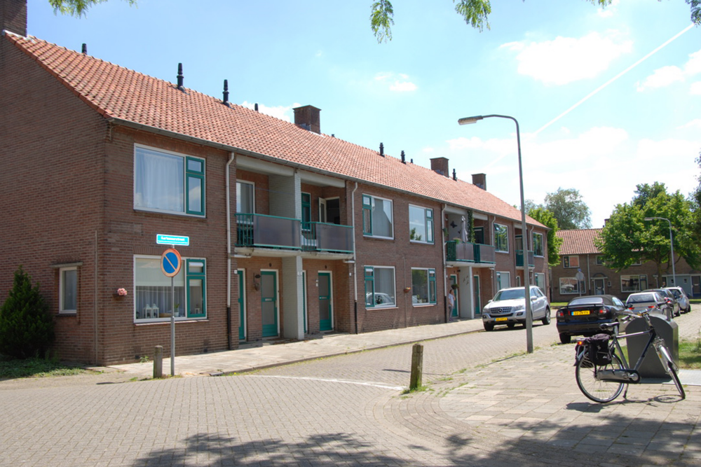 Bekijk detail van "Woningen Kortenaerstraat"