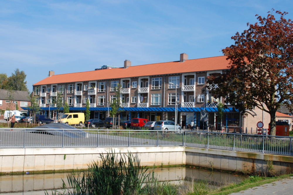 Bekijk detail van "Winkelcentrum Kerkelanden"