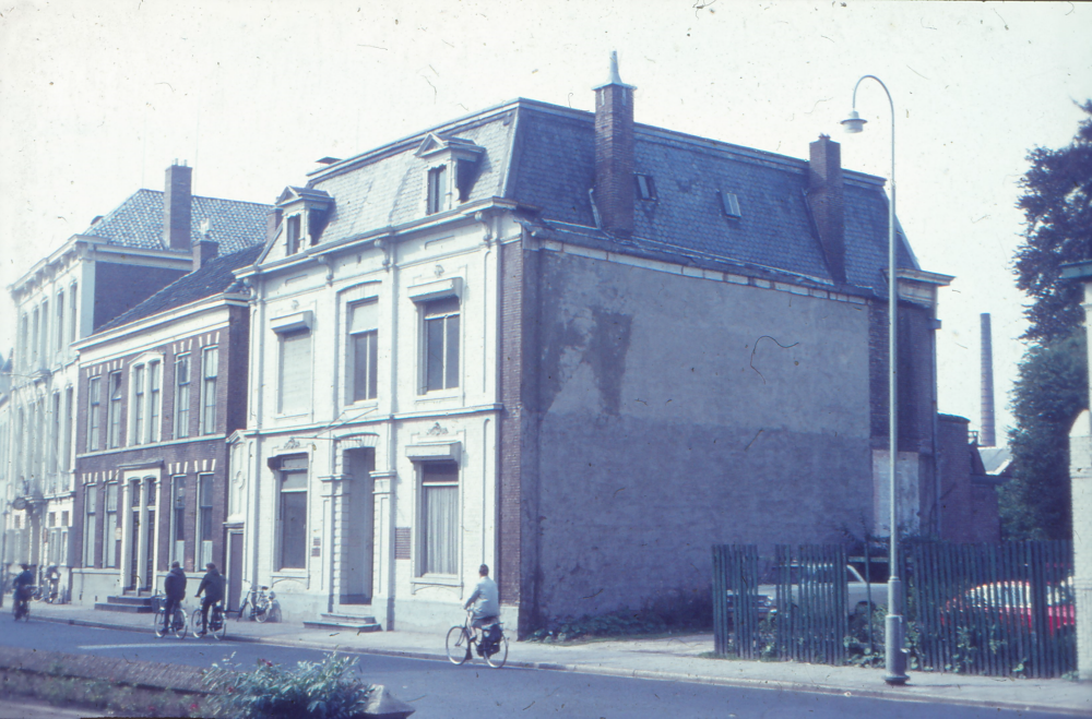 Bekijk detail van "Woningen Wierdensestraat"