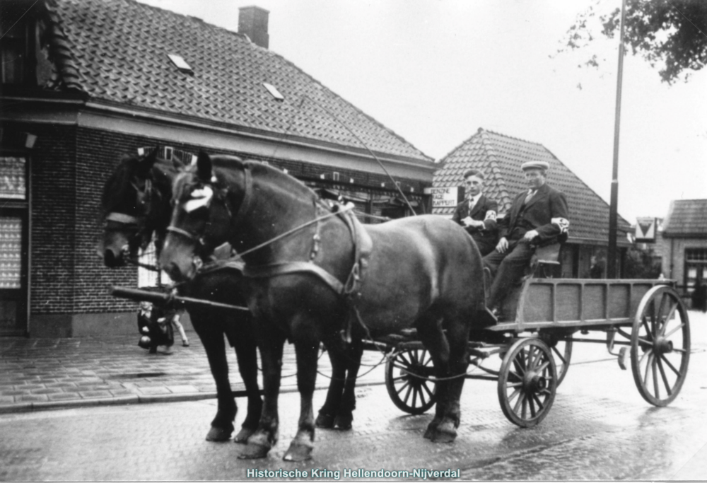 Bekijk detail van "Melkventerswagen"