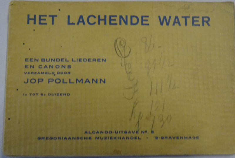 Bekijk detail van "Het lachende water, een bundel liederen en canons, 1935"