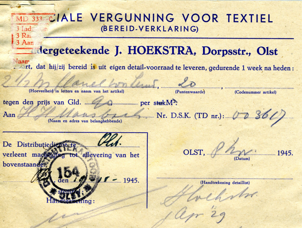 Bekijk detail van "Speciale vergunning voor textiel, 1945"