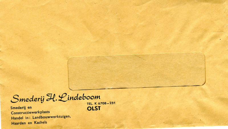 Bekijk detail van "Bruine venster-envelop met opschrift: Smederij H. Lindeboom."
