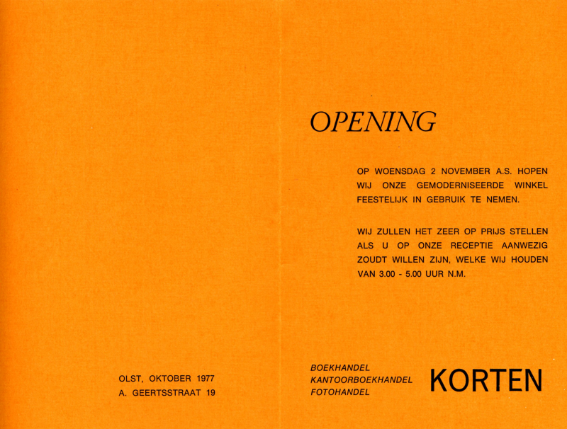 Bekijk detail van "Kaart met envelop: Opening gemoderniseerde winkel Korten, 1977"