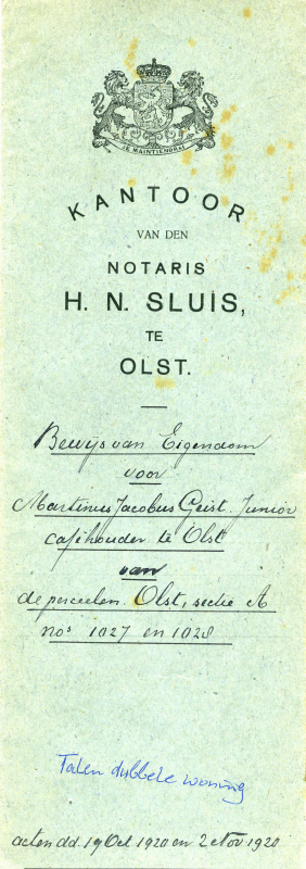 Bekijk detail van "Bewijs van eigendom voor Martinus Jacobus Geist junior, caféhouder te Olst van de perceelen Olst sectie A. no.1027 en 1028, 1920"