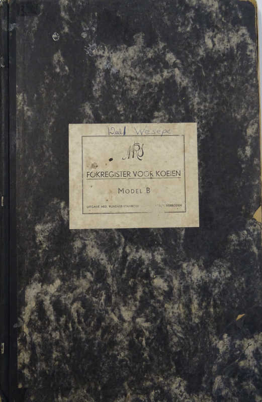 Bekijk detail van "Fokregister voor koeien voor aangesloten boeren binnen de gemeente Olst, 1954 - 1957"