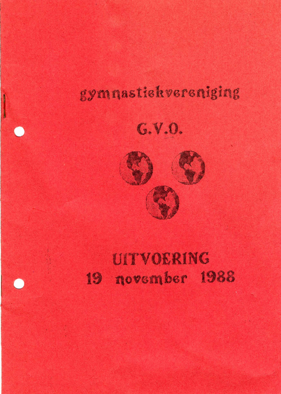 Bekijk detail van "Uitnodiging en programma uitvoering van gymnastiekvereniging G.V.O., 1988"