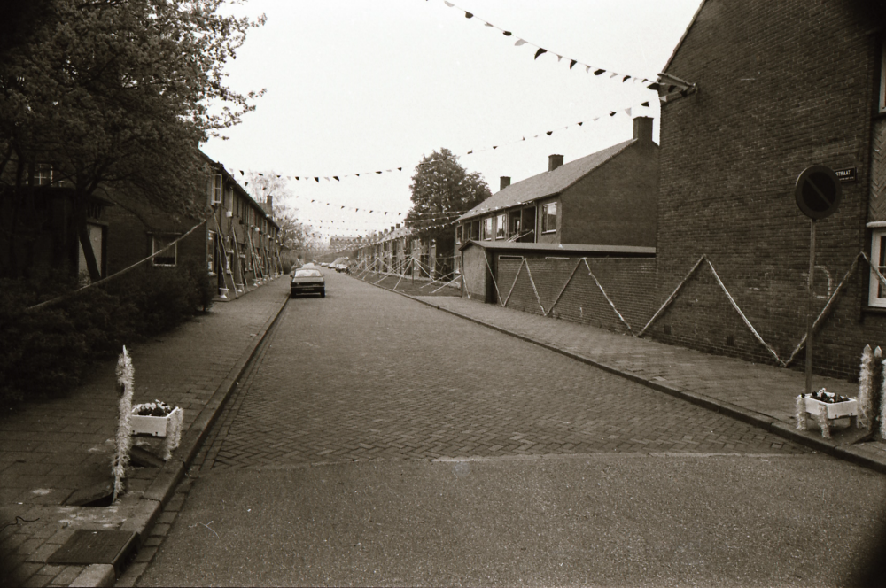 Bekijk detail van "Woningen <span class="highlight">De</span> <span class="highlight">Ruyterstraat</span>"