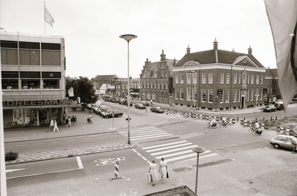 Bekijk detail van "Winkeliers Oude Markt"