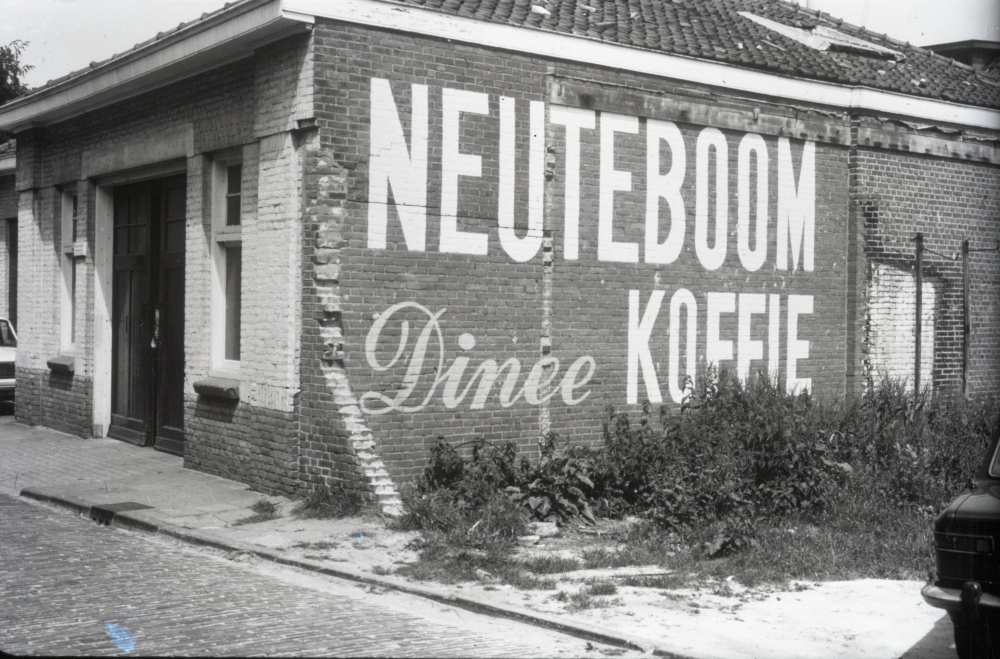 Bekijk detail van "Koffiebranderij en theehandel Neuteboom"