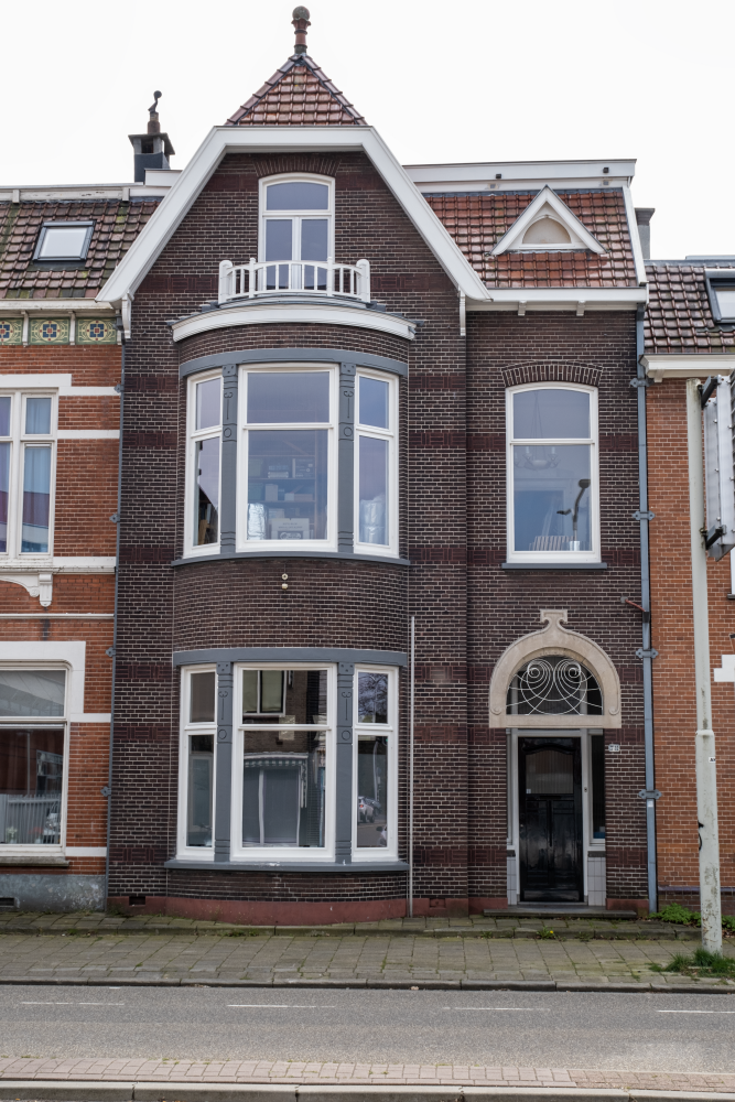 Bekijk detail van "Woningen Wierdensestraat"