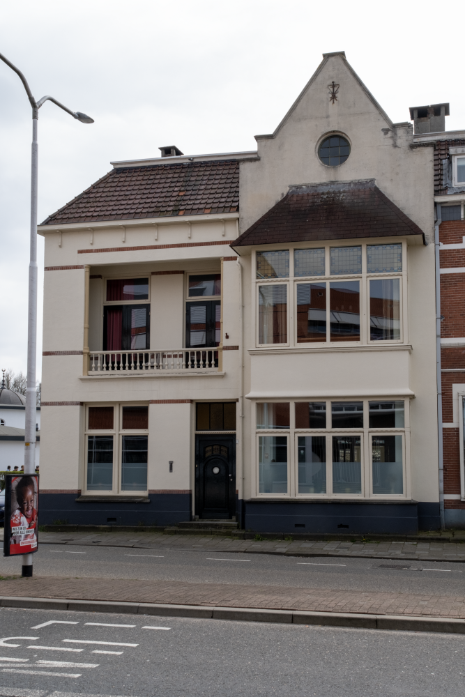 Bekijk detail van "Woningen Wierdensestraat"