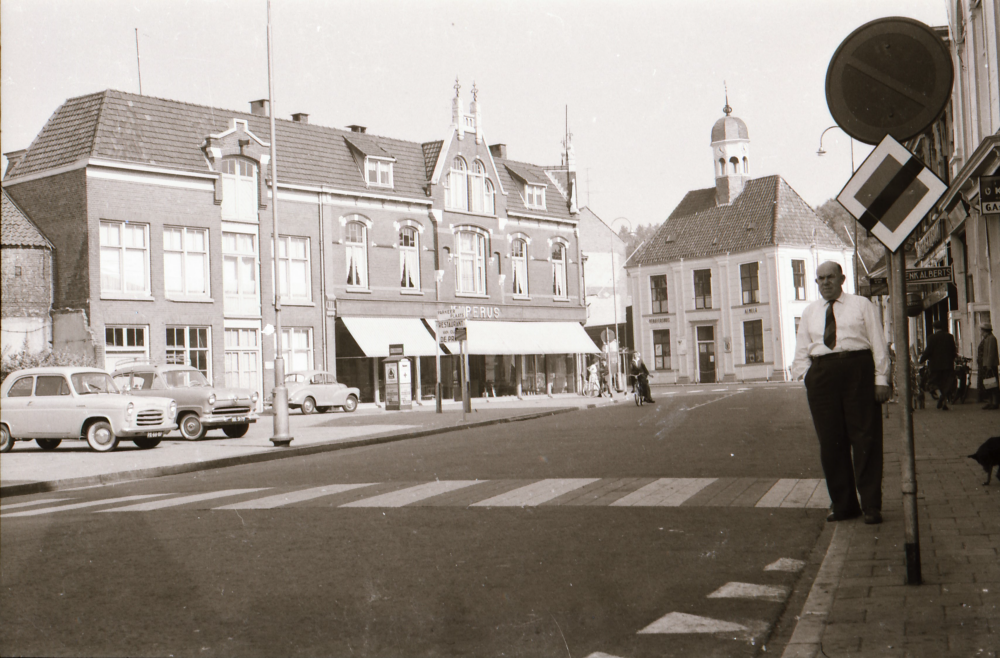 Bekijk detail van "Winkeliers Oude Markt"