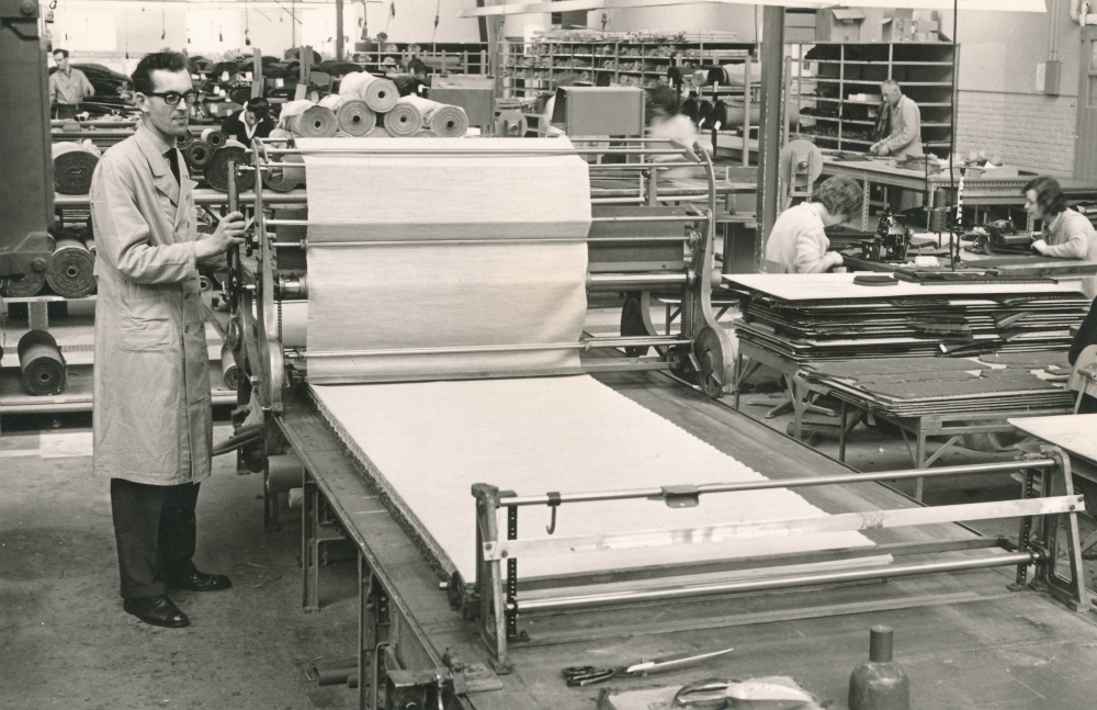 Bekijk detail van "Leeuwarder Textiel Maatschappij"