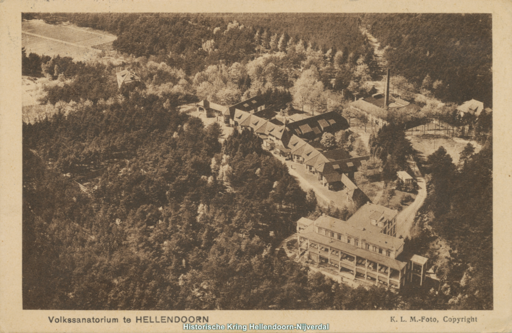 Bekijk detail van "Sanatorium Hellendoorn in vogelvlucht"