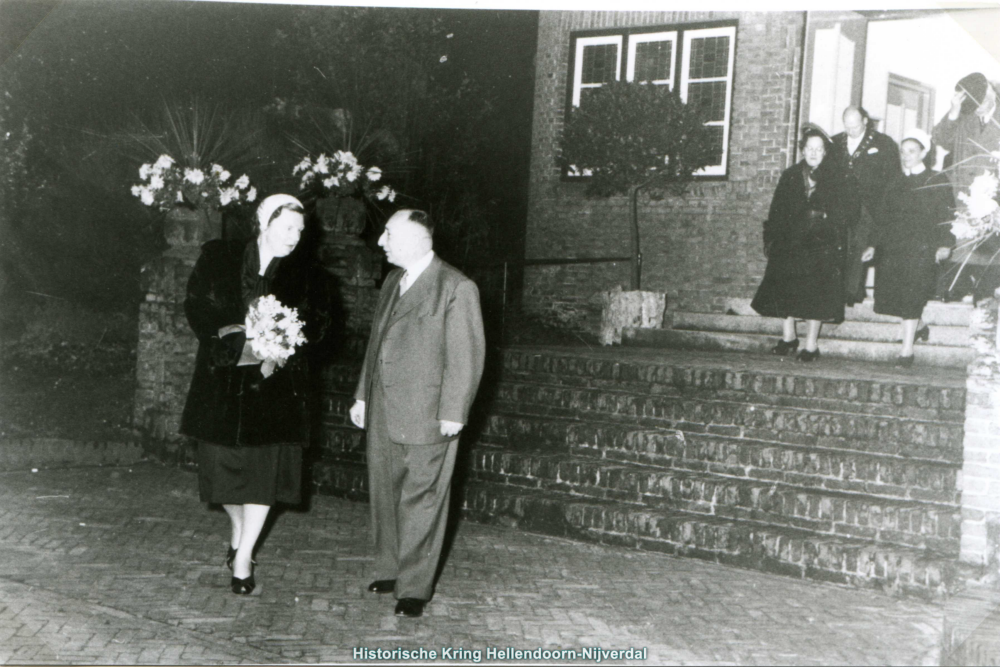 Bekijk detail van "Bezoek Juliana aan het Sanatorium op 11 nov. 1954"