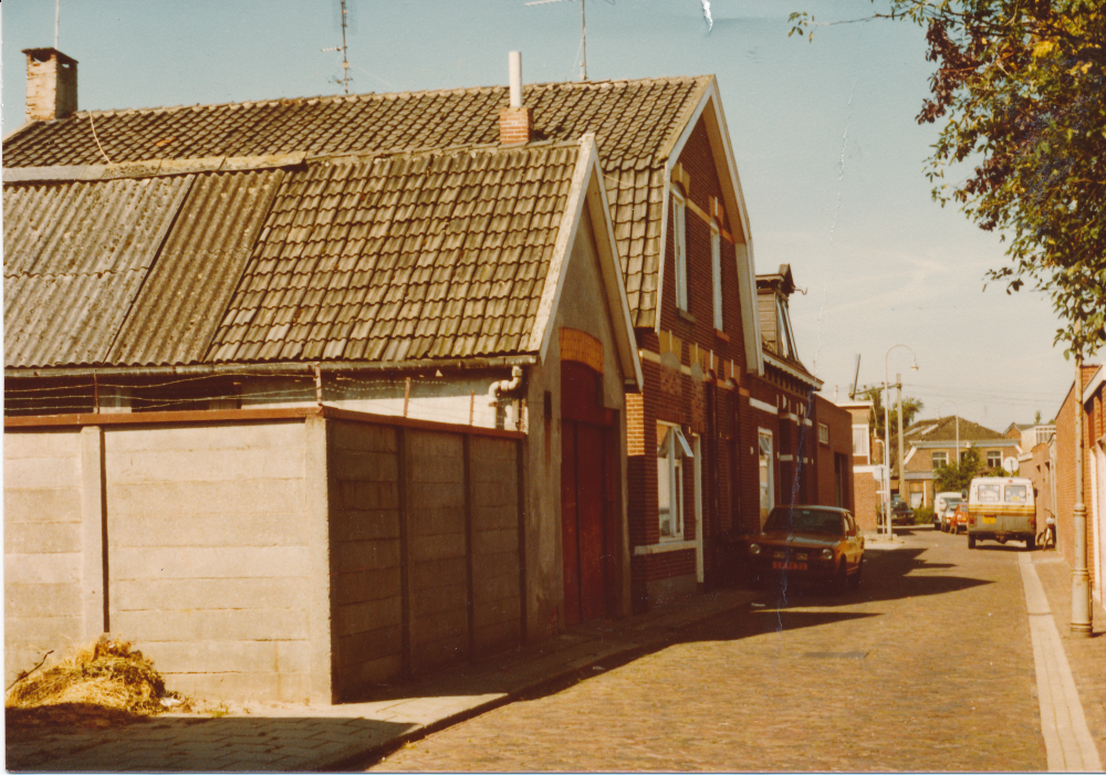 Bekijk detail van "Woningen Lijnstraat"