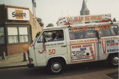 Bekijk detail van "Stichting Welzijn Ouderen, t.g.v. 50 jaar bevrijding Olst"