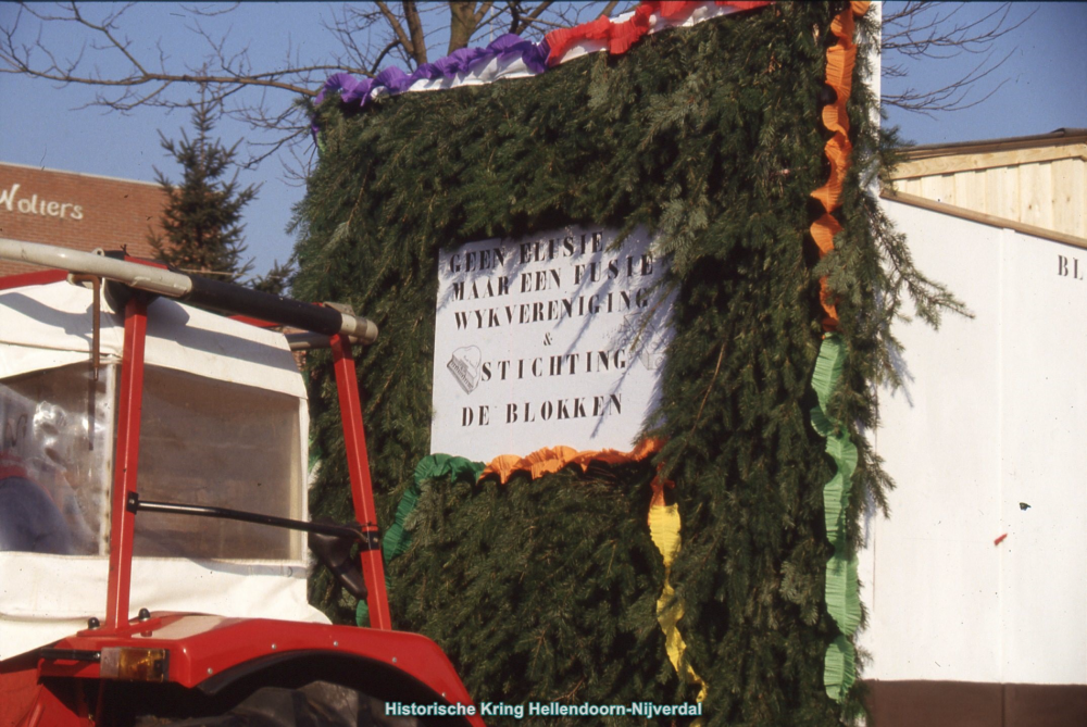 Bekijk detail van "Carnaval W. Alexanderstraat"