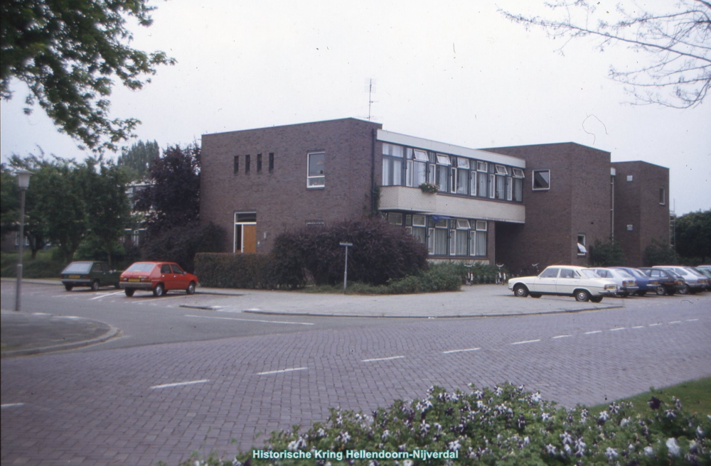 Bekijk detail van "Raadhuis"