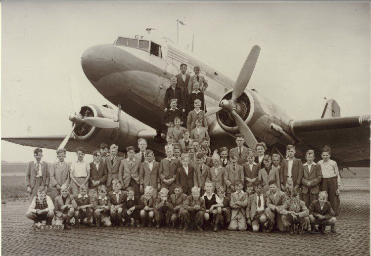 Bekijk detail van "RK Jongensschool 1948 op schoolreisje"