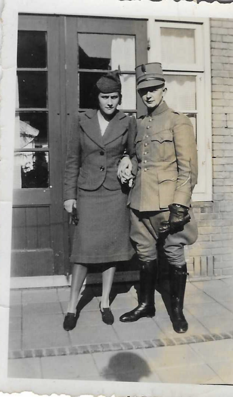 Bekijk detail van "Gerrit Schuitemaker en zijn vrouw Wil 1940"