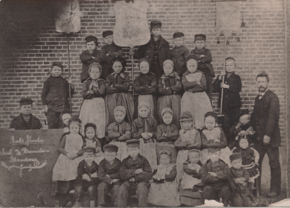 Bekijk detail van "School a/d Bornsche Straatweg"