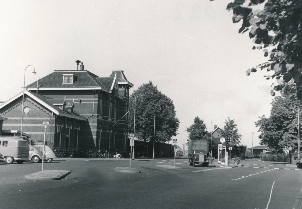 Bekijk detail van "Station Almelo"