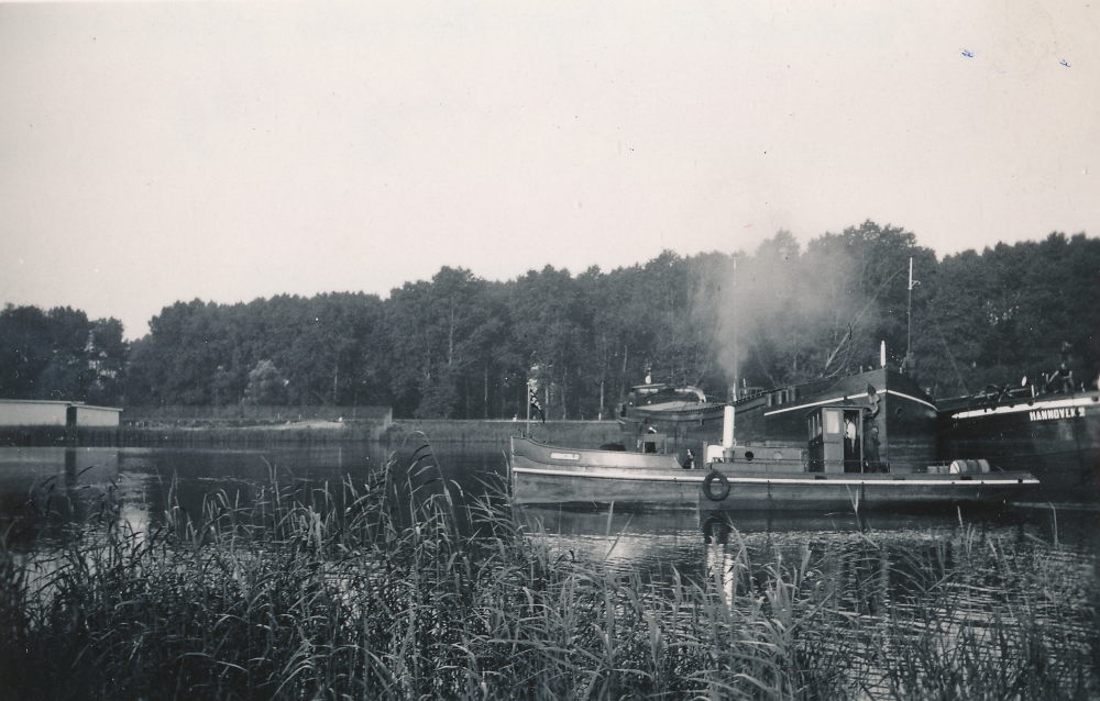 Bekijk detail van "Bedrijventerrein <span class="highlight">Buitenhaven</span>"