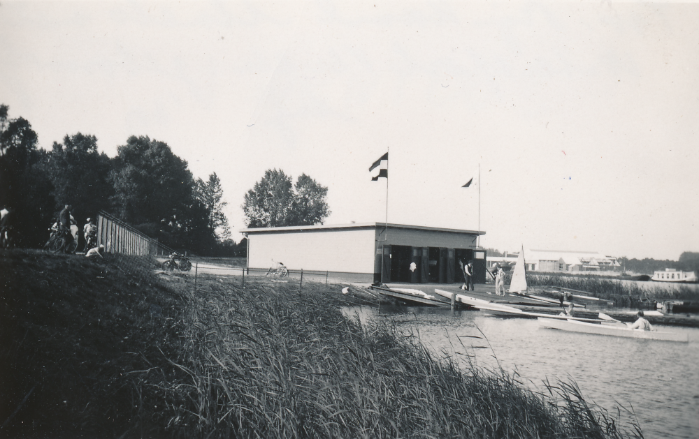 Bekijk detail van "Almelose Watersport Vereniging (AWV)"