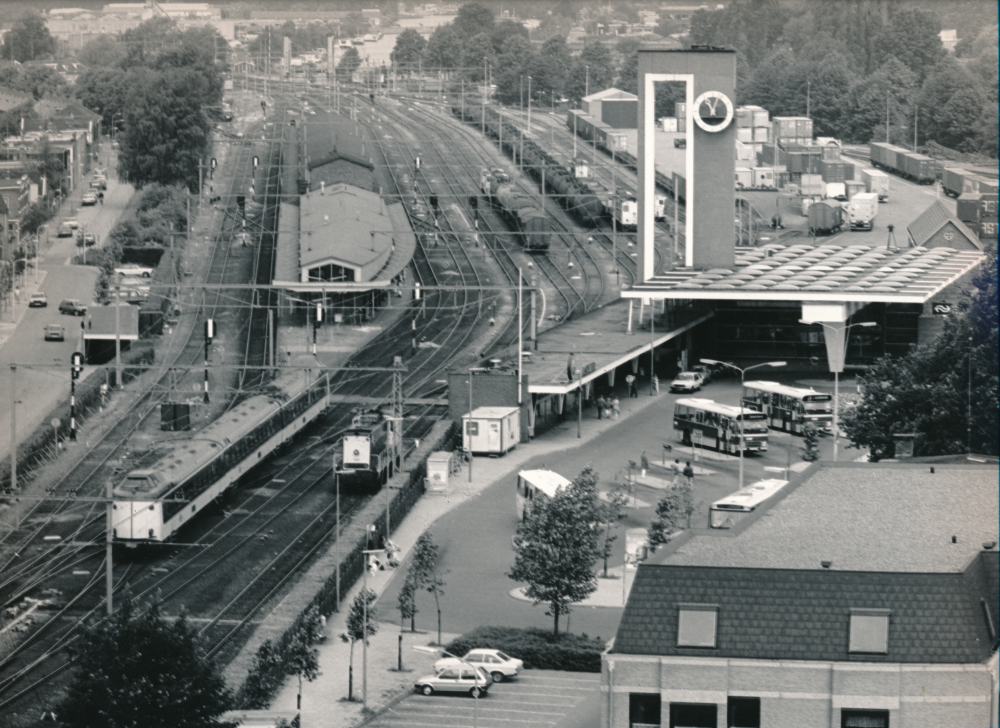 Bekijk detail van "Station <span class="highlight">Almelo</span>"