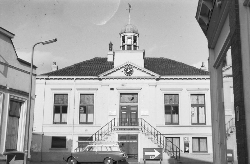 Bekijk detail van "Goor. 1963. Voormalig gemeentehuis op het Schild"