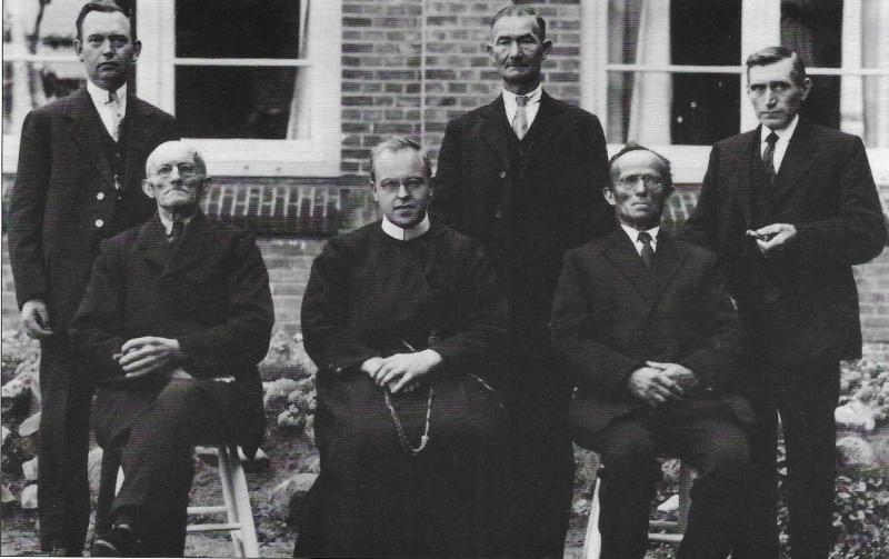Bekijk detail van "kerkbestuur katholieke kerk 1930"
