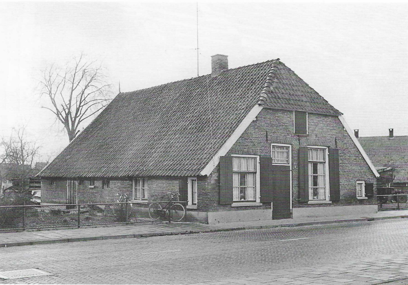 Bekijk detail van "Boerderij van de Familie Pluimers (Baasjes-Hendrieks) <span class="highlight">Dorpsstraat</span> 18"