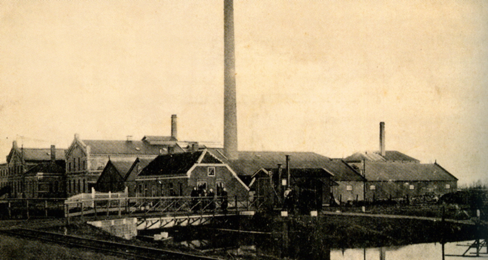 Bekijk detail van "1900 - Een aardappelmeelfabriek in Lutten"