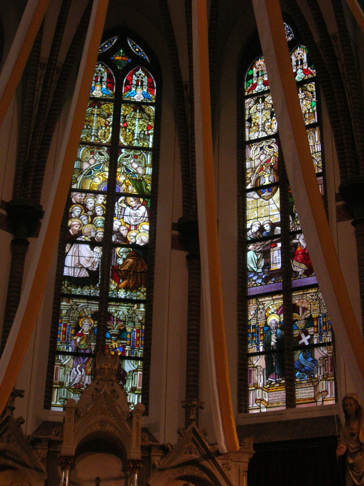 Bekijk detail van "Een glas in lood raam op de Boerhaar"