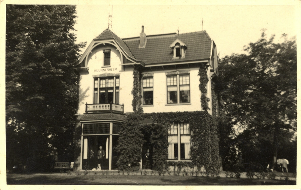 Bekijk detail van "Villa Huurnerheem."